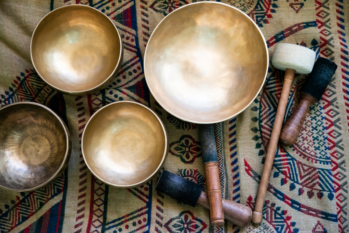 Sound Bath Benefits: The Science Behind Sound Healing and Deep Relaxation